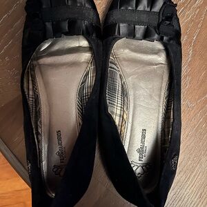 Fergalicious Black Flats with Bow Accent